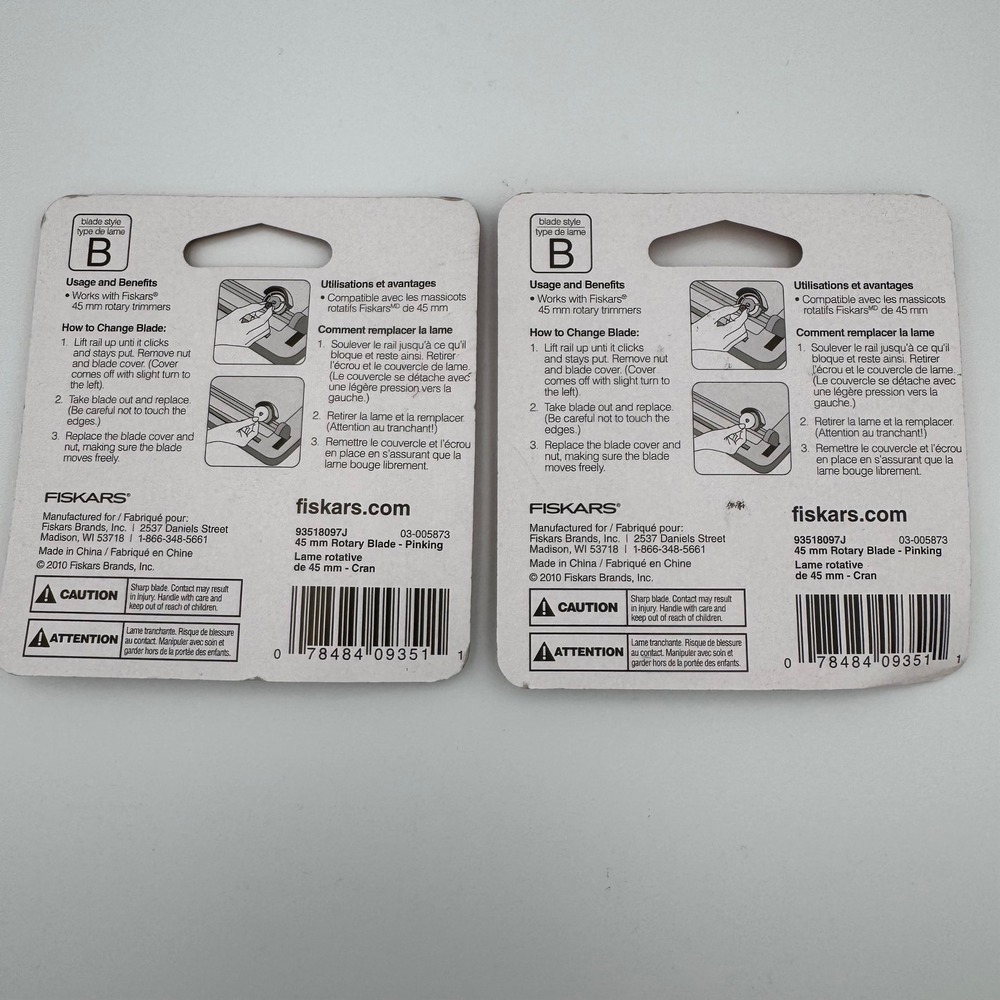 Fiskars Rotary Blades Silver 45mm Pinking Style B 2 Pack 93518097J - Picture 2 of 3